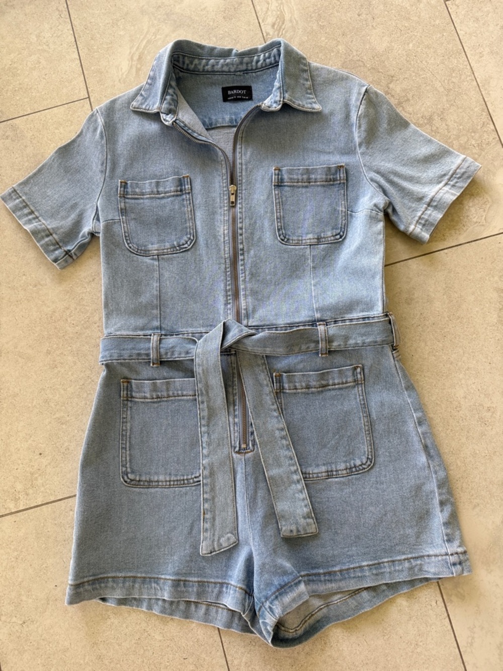 Bardot Denim Short Sleeve Zip-Front Romper in Light Blue Sz US30 - Picture 8 of 8